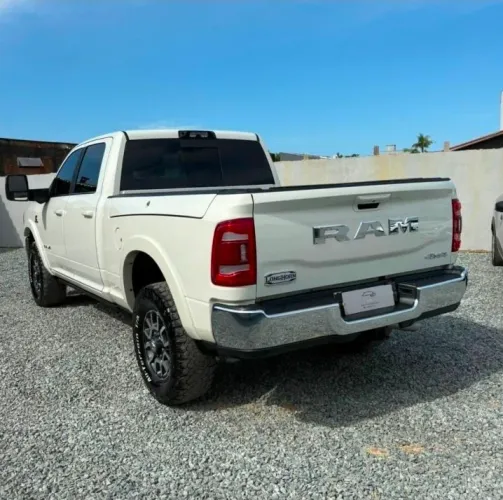 Ram 3500 Limited Longhorn 6.7 TB CD Diesel 2022