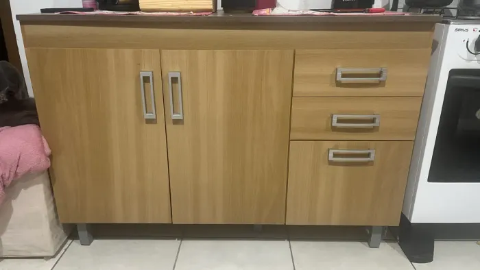 Vendo balcão de pia acompanha tampo 