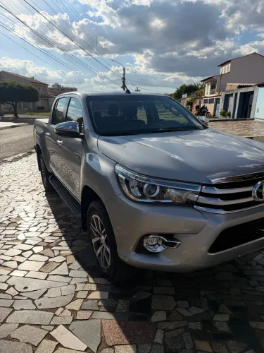 Toyota Hilux CD SRX 4X4 2.8 TDI 16V Diesel Aut. 2018