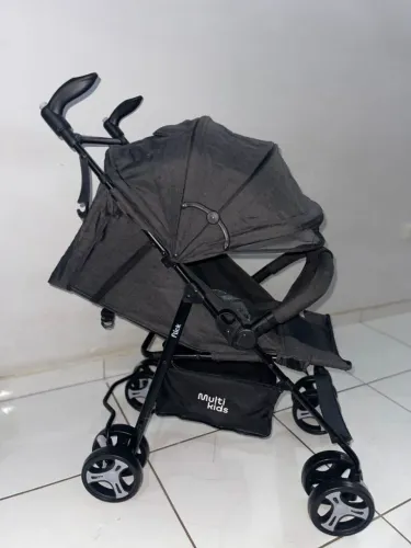 Carrinho de bebê NOVO 0 a 15kg (Multikids)