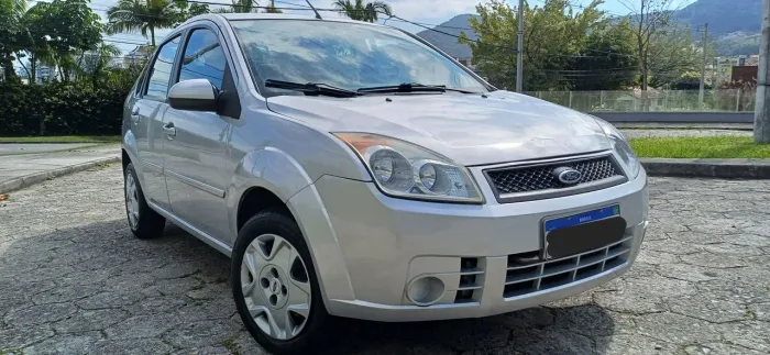 Ford Fiesta Sedan 1.0 8V Flex 4P 2008