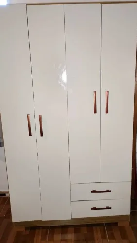 Guarda roupa ( pra sair rápido )