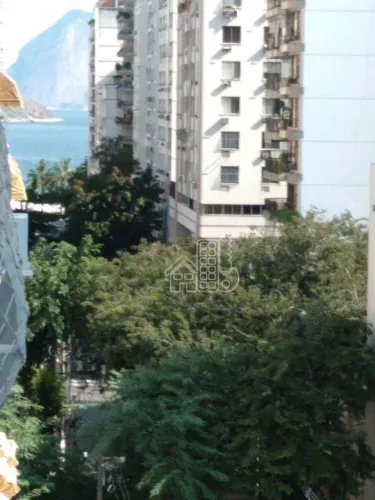 Apartamento com 2 dormitórios à venda, 76 m² por R$ 790.000,00 - Icaraí - Niterói/RJ