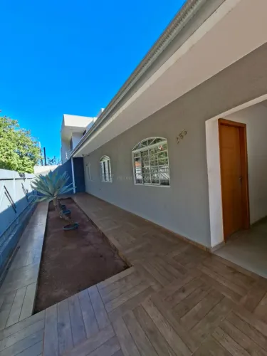 Casa/Sobrado Casa em Maringá