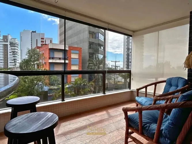 APARTAMENTO A POUCOS PASSOS DO MAR EM TORRES