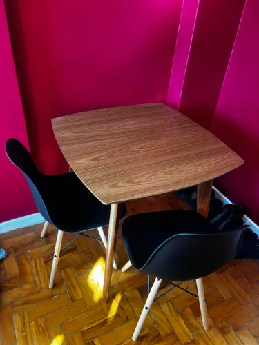 Conjunto Mesa e Cadeiras