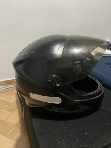Vende-se capacete