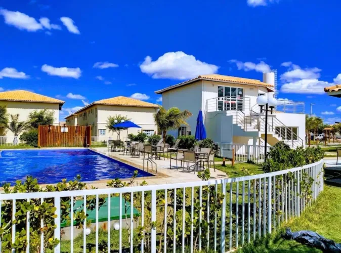 ALUGO APARTAMENTO NO CONDOMÍNIO VALE DOS COQUEIROS - PETROLINA - PE