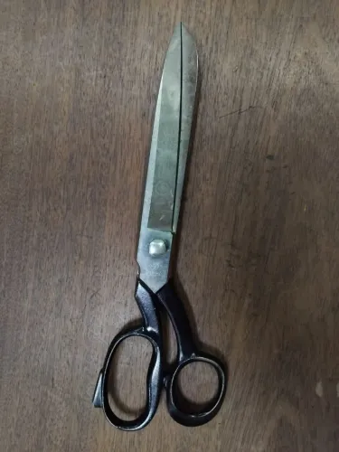 Tesoura mundial 490-12 para uso profissional