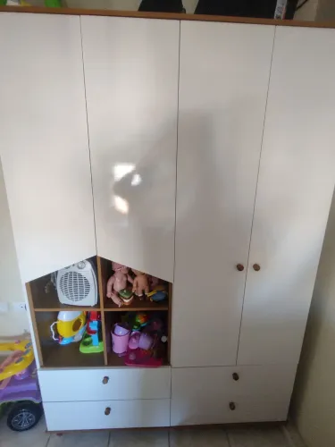 Guarda-Roupa Infantil 4 Portas e 4 Gavetas