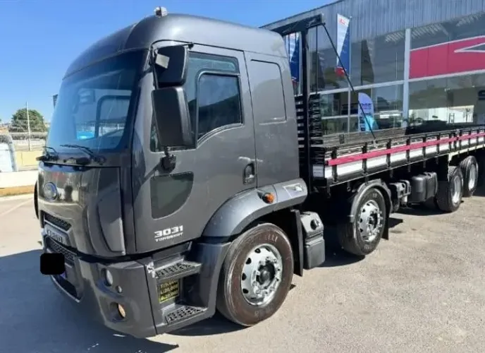 Ford cargo 3031 8x2 Ano 2019