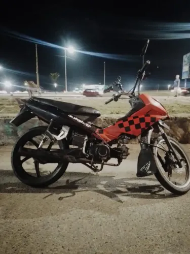 Moto cinquentinha marva ufo 50cc
