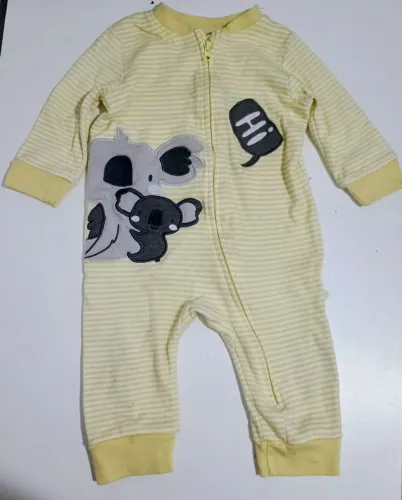 Macacão pijama com zíper 6 a 9 meses
