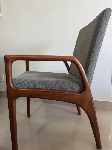 Conjunto de cadeiras (design moderno, madeira maciça)