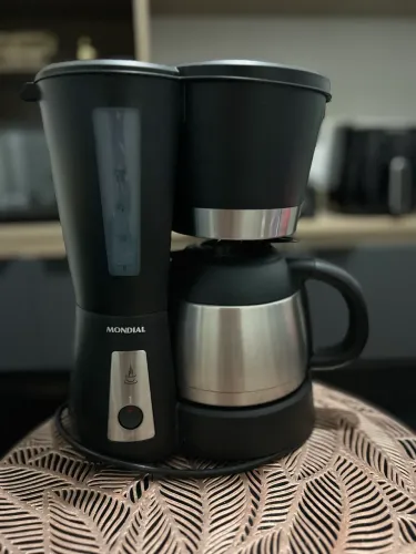 Cafeteira mondial nova