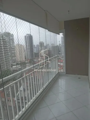Apartamento à venda em Vila Gumercindo, São Paulo-SP: 3 quartos, 1 suíte, 2 salas, 2 banhe