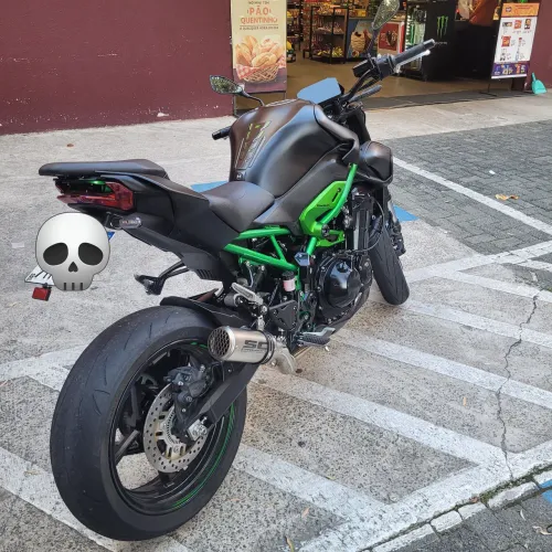 Kawazaki z900 2026 com 4.500 km impecável