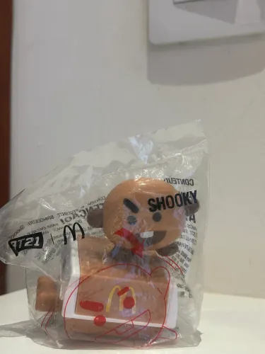 Boneco Shooky Lacrado BT21 McDonald's Colecionável Sem Acessórios