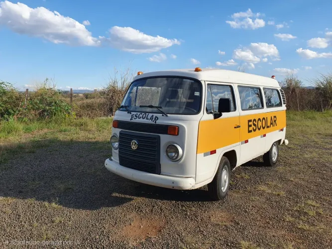 Volkswagen Kombi Escolar/50 Anos 1.4 MI Total Flex 2010