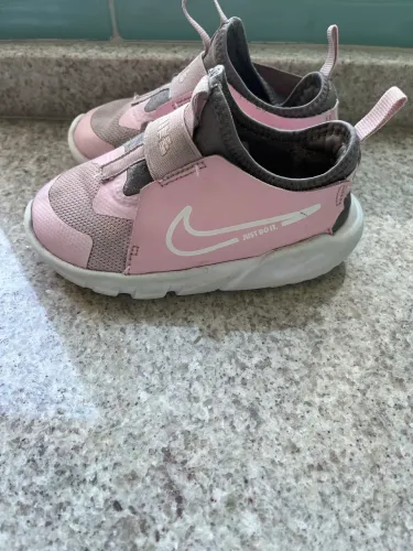 Tênis Nike infantil