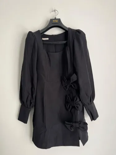 Vestido preto Manga Longa