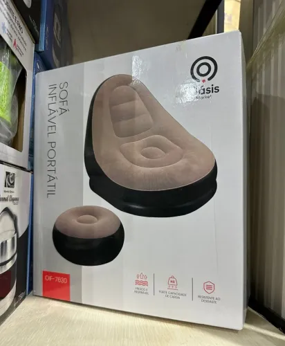 Sofá e puff inflável