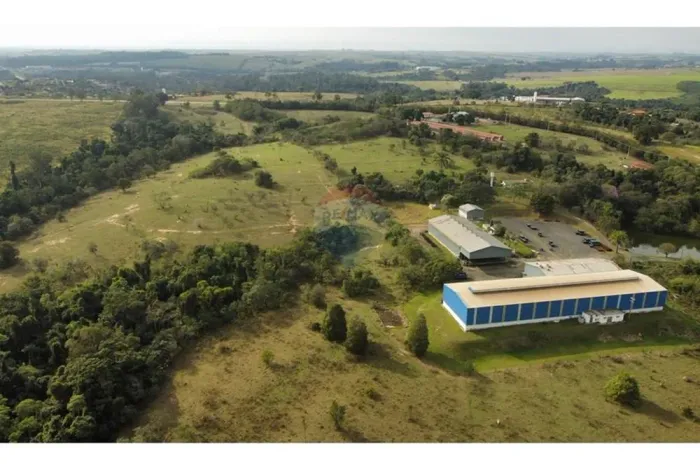 Área Industrial e Comercial à Venda Sítio Rio Acima de 92.755m². Localizado em Capivari/SP