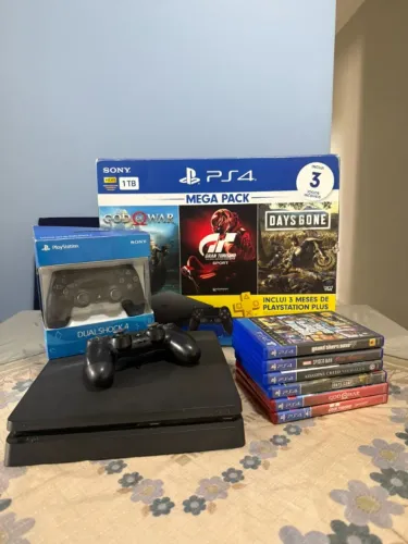 Playstation 4 1TB - Bundle com 6 Jogos Físicos + 1 Controle Extra