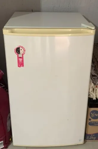 Frigobar 124L Branco Midea