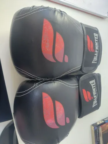 Luva de Boxe / Muay Thai Full Fighter 14oz - Usada (Preço de Desapego)