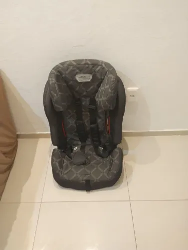 Cadeira de carro para criança até 7 anos