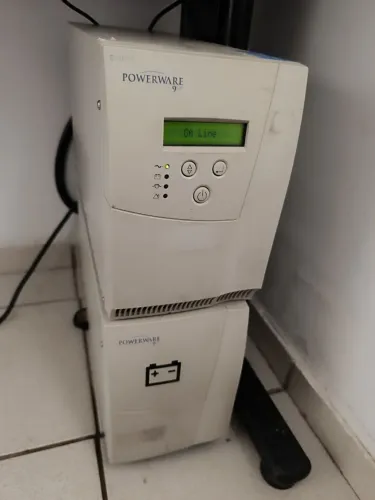 NOBREAK COM BANCO DE BATERIA