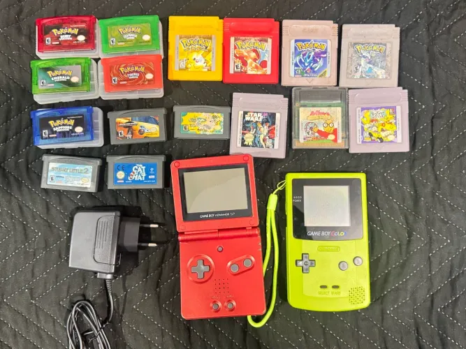 Game Boy Color e Game Boy Advance + Kit de jogos Pokemon