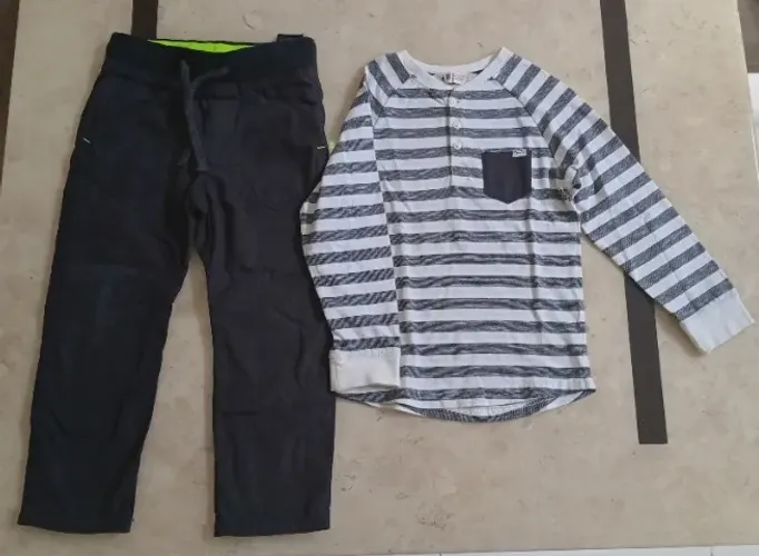 Desapego conjunto usado H&M calça + camiseta manga longa tam 4 a 5 anos (110 a 116 cm)