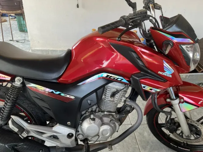 Moto muito nova  meu uso