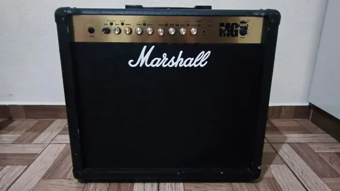 Marshall MG 100 FX