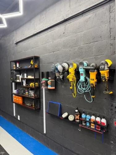Estantes no estilo industrial