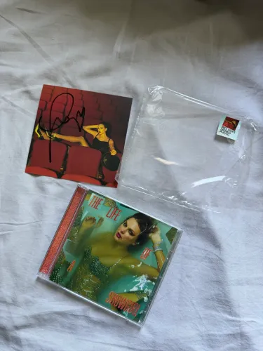 cd autografado taylor swift the life of a showgirl edição 4