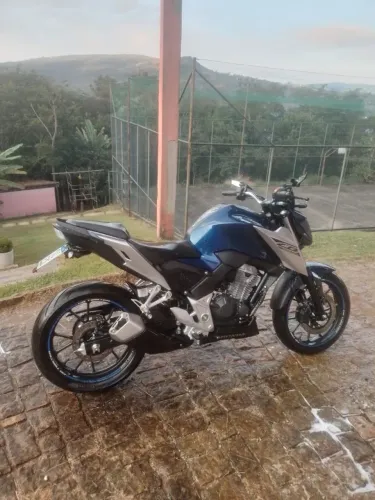 Moto nova, para pessoas exigentes 