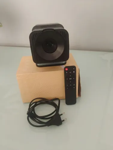 Projetor HY320 funcionando tudo em perfeito estado