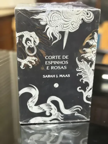 Saga Corte de Espinhos e Rosas