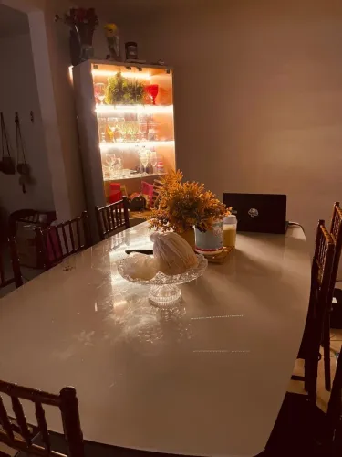 Mesa belíssima 8 lugares