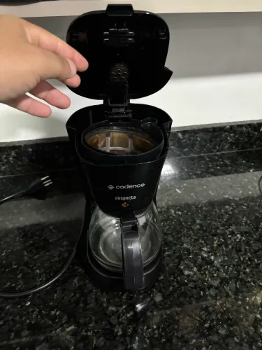 Cafeteira elétrica cadence 18 xícaras !! Usado apenas 2 vezes 