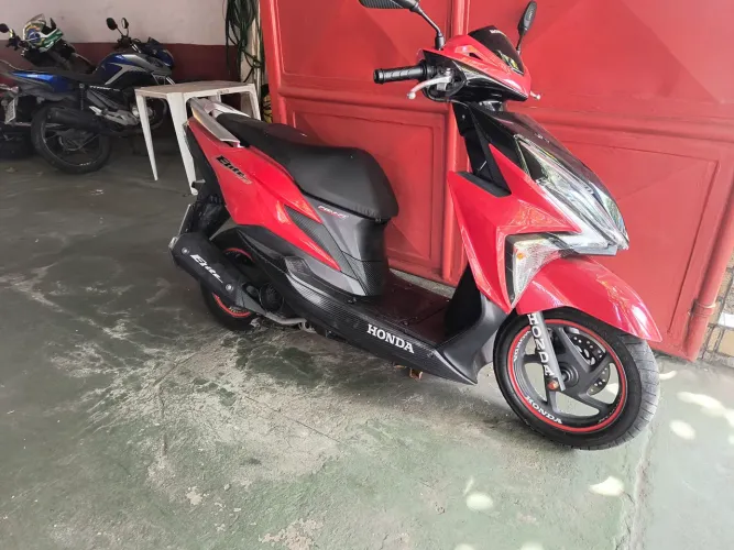 Leia o anúncio 3 Motos 