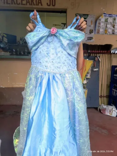 Vestido infantil de Personagens