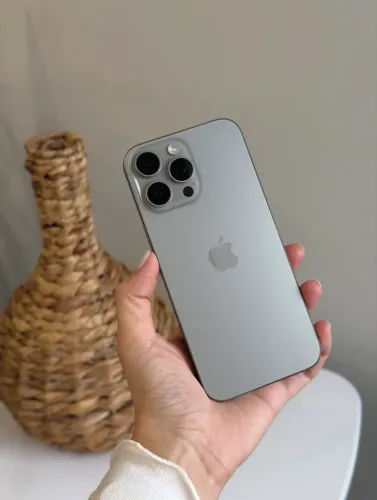 iPhone 16 Pro Max 256 GB natural Titanium/ Único dono/ Garantia Apple expirou hoje!