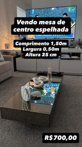 Mesa de centro espelhada