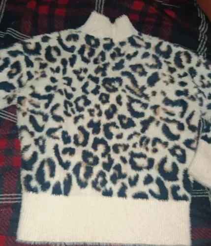 Vende blusa animal print super quentinha e linda, P