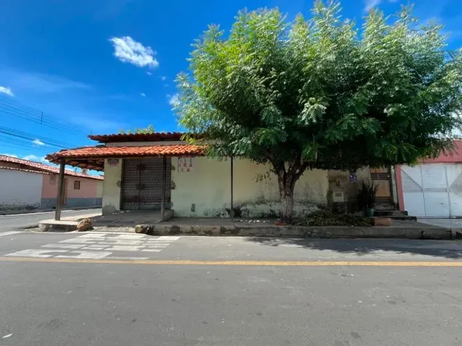 VENDO CASA BAIRRO DIRCEU II