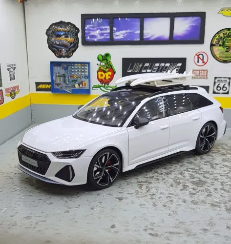 Miniatura 1:18 AUDI RS6 AVANT Heimanba